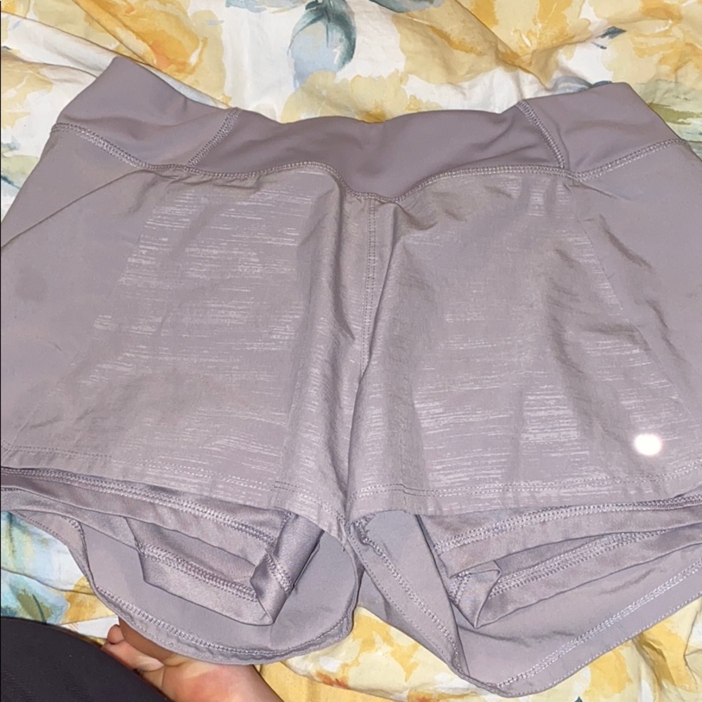 athletic shorts size small